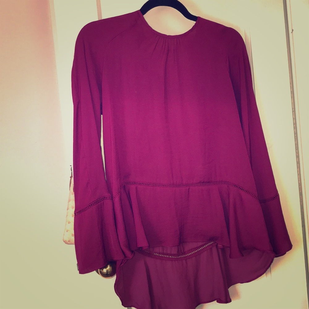 3/4 length bell sleeved deep fuchsia top